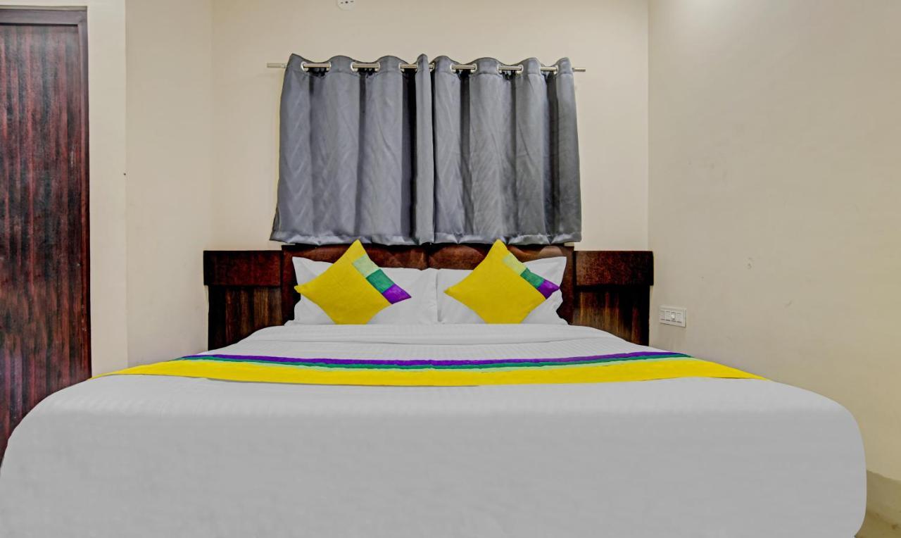 Anand Shree,indore 3* Indore